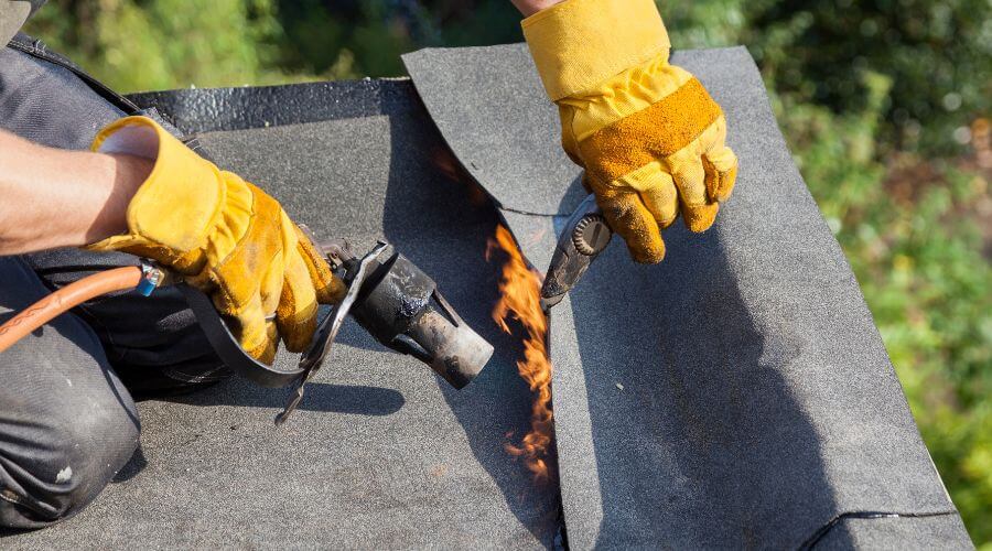 Expert Emergency Roof Repairs services in West Mineral, KS