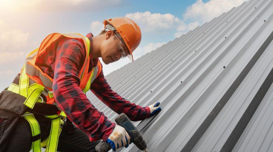 Owens Corning roofing contractor in West Mineral, KS